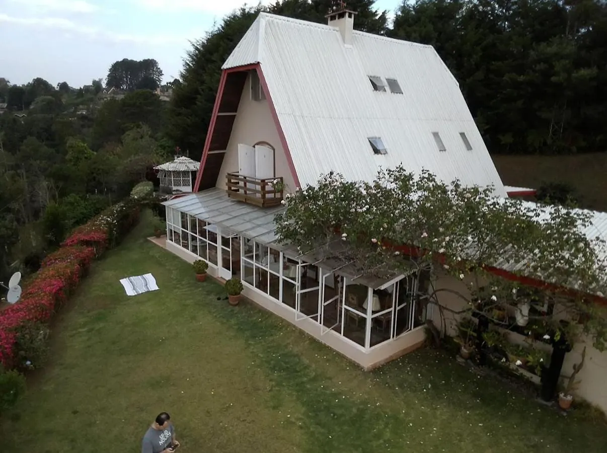 Casa Completa Ensolarada No Alto Do Capivari Com Vista Infinita Villa Campos do Jordao Brazil