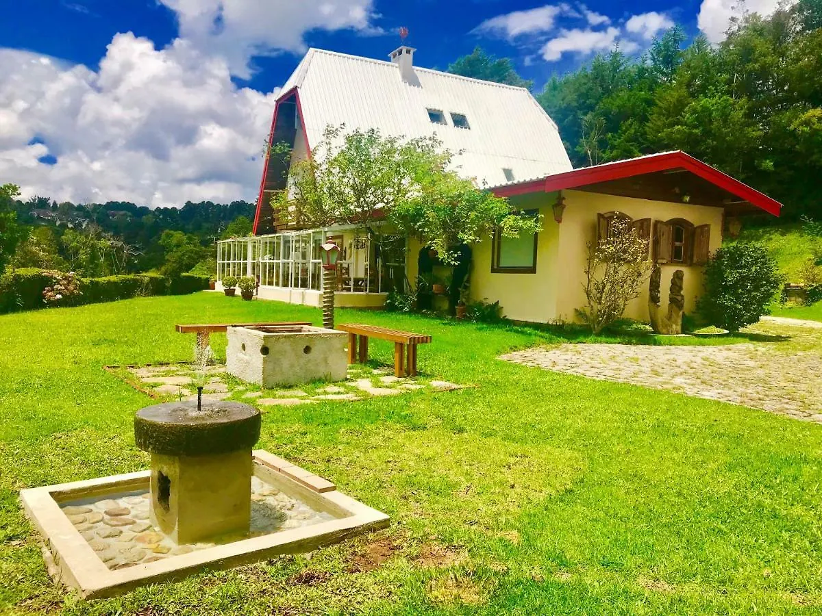 Casa Completa Ensolarada No Alto Do Capivari Com Vista Infinita Villa Campos do Jordao 0*,