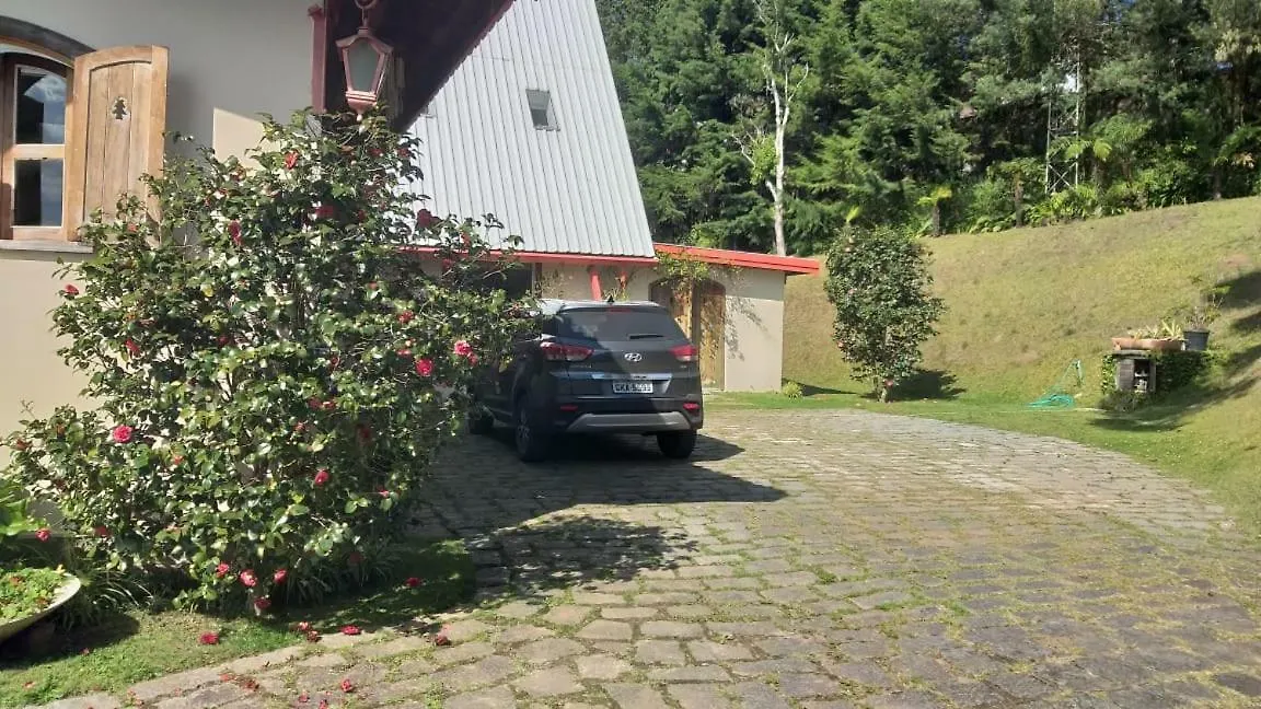 Casa Completa Ensolarada No Alto Do Capivari Com Vista Infinita Villa Campos do Jordao 0*,